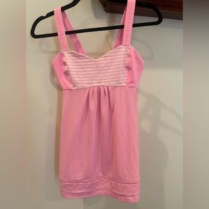 Lululemon Baby Pink cut out tank top women’s size 6 running yoga